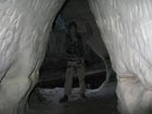 Глеб у входа в пещеру